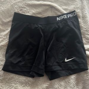 Black Nike Pros